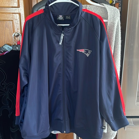 .Team Apparel Jackets & Blazers - NFL Team Apparel Women Patriots Jacket Size 3X Zipper Up Blue Red
